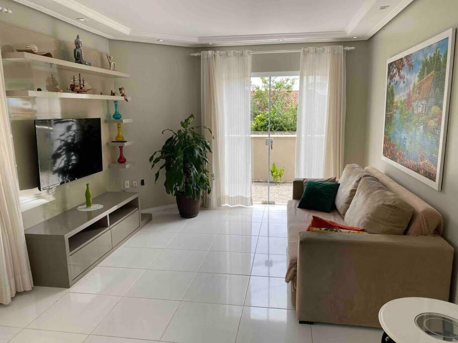 Holiday home Casa Alto Padrao Frente A Florianopolis