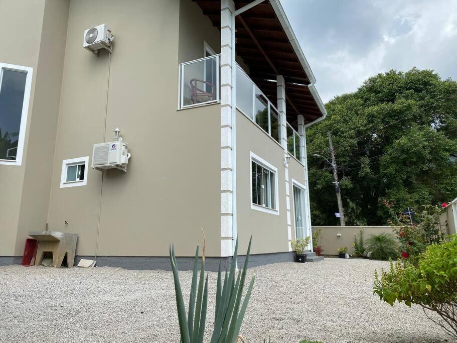 Casa Alto Padrao Frente A * Florianopolis